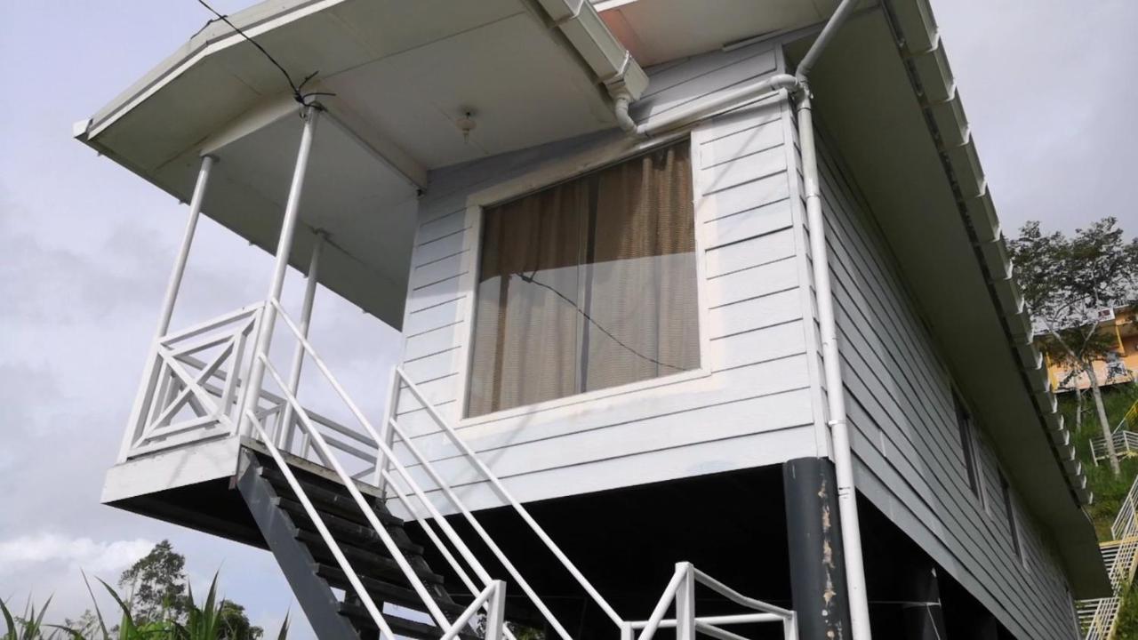 D' Limbai Cottage Ранау Екстериор снимка